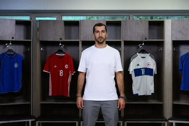 Henrikh Mkhitaryan in the dressing room before an international fixture